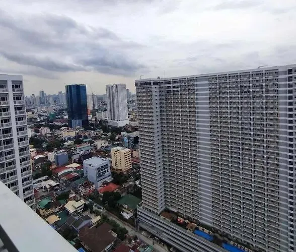 California Coastal In Bay Manila